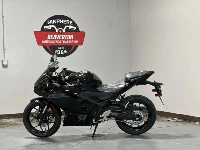 2026 Yamaha YZF-R3 - Photo 9