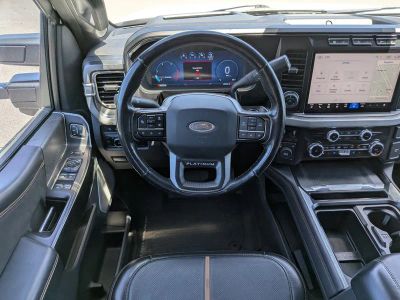 2024 Ford F-450SD — photo 13 view