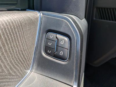 2024 Ford F-450SD — photo 18 view