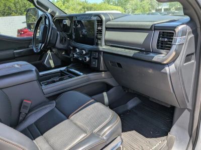2024 Ford F-450SD — photo 11 view