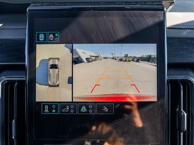 2024 GMC Acadia - Photo 30