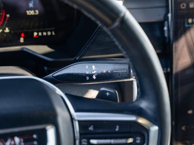 2024 GMC Acadia - Photo 28