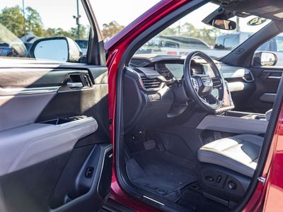 2024 GMC Acadia - Photo 17