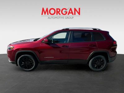 2020 Jeep Cherokee — interior view