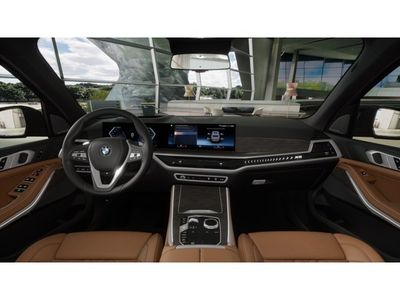 2026 BMW X5 — photo 10 view