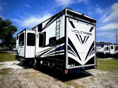 2018 Dutchmen Voltage - Photo 2