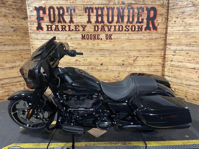 2025 Harley-Davidson FLHX - Street Glide — photo 7 view