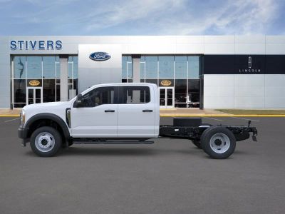 2026 Ford Chassis Cab - Photo 4