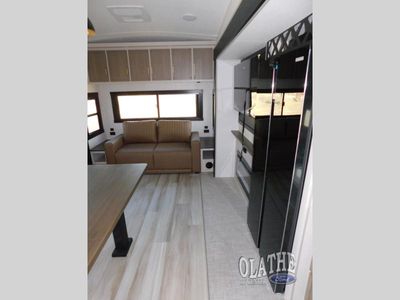 2026 Forest River RV Wildwood Heritage Glen — photo 16 view