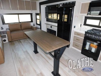 2026 Forest River RV Wildwood Heritage Glen — photo 12 view