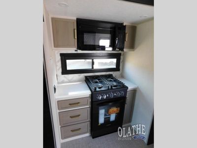 2026 Forest River RV Wildwood Heritage Glen — photo 25 view