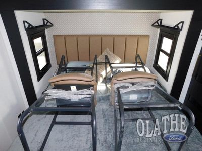 2026 Forest River RV Wildwood Heritage Glen — photo 37 view