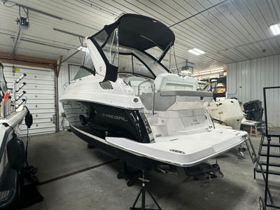 2021 Regal 28 Express - Photo 10