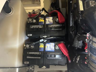 2021 Regal 28 Express - Photo 2