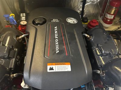 2021 Regal 28 Express - Photo 3