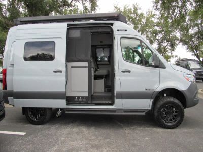 2025 Winnebago REVEL - Photo 19