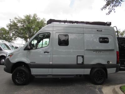 2025 Winnebago REVEL - Photo 20