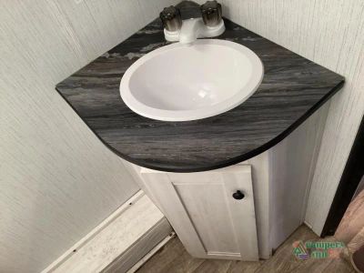2022 Heartland Trail Runner — photo 25 view