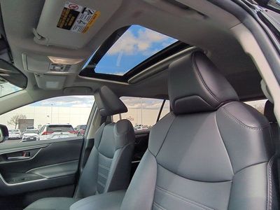 2024 Toyota RAV4 Hybrid - Photo 10