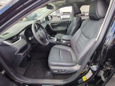 2024 Toyota RAV4 Hybrid - Photo 8