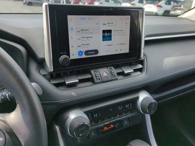 2024 Toyota RAV4 Hybrid - Photo 12