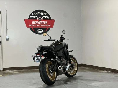 2026 Yamaha XSR700TB - Photo 3