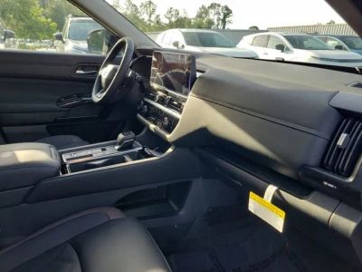 2026 Nissan Pathfinder — photo 30 view