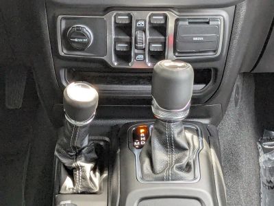 2026 Jeep Wrangler — photo 19 view