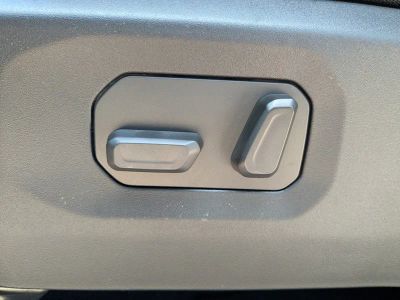 2026 Jeep Wrangler — photo 20 view