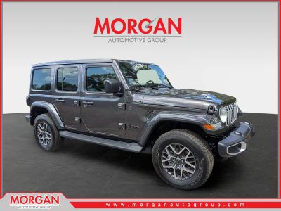 2026 Jeep Wrangler Sahara in Gray — front three-quarter view