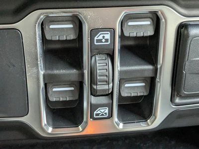 2026 Jeep Wrangler — photo 23 view