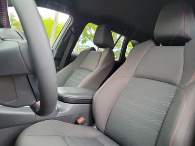 2025 Toyota RAV4 Plug-In Hybrid - Photo 21