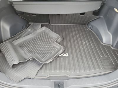 2025 Toyota RAV4 Plug-In Hybrid - Photo 7