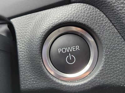 2025 Toyota RAV4 Plug-In Hybrid - Photo 32