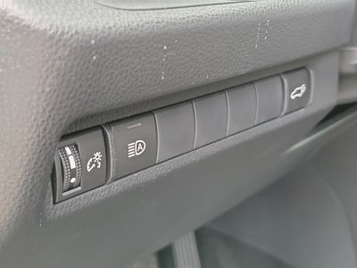2025 Toyota RAV4 Plug-In Hybrid - Photo 23