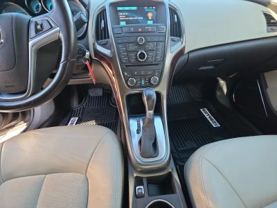 2014 Buick Verano — photo 13 view
