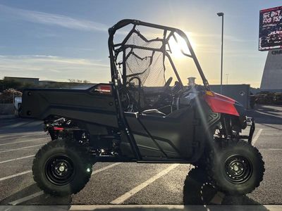 2026 Honda Pioneer 700 - Photo 8