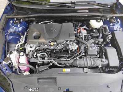 2025 Toyota Camry — photo 9 view