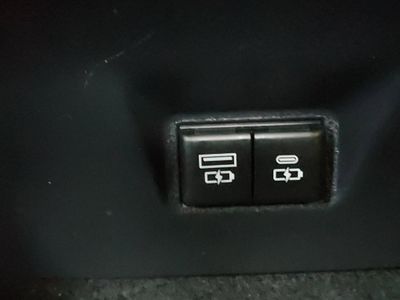 2025 Toyota Camry — photo 18 view