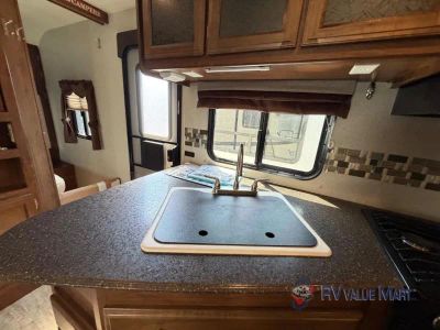 2017 Coachmen RV Freedom Express - Photo 16