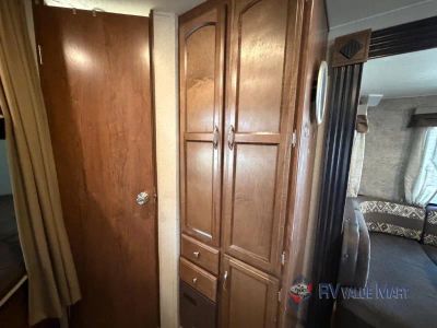 2017 Coachmen RV Freedom Express - Photo 14