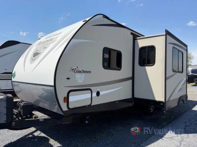 2017 Coachmen RV Freedom Express - Photo 4
