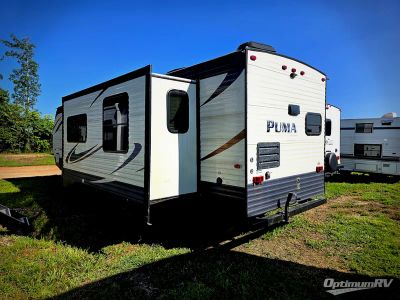 2018 Palomino Puma — rear three-quarter view