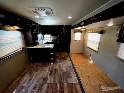 2018 Palomino Puma — interior view