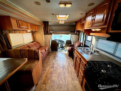 2009 Coachmen Freelander - Photo 4