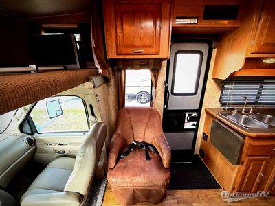 2009 Coachmen Freelander - Photo 12