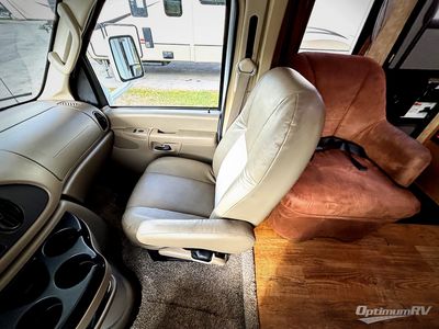 2009 Coachmen Freelander - Photo 8