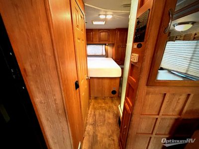 2009 Coachmen Freelander - Photo 16