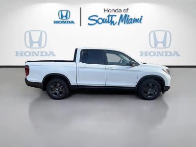 2026 Honda Ridgeline — photo 8 view
