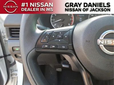 2024 Nissan Sentra — photo 13 view